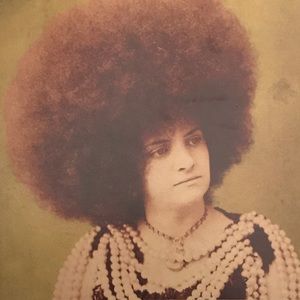 Meet your Posher, Sylvia